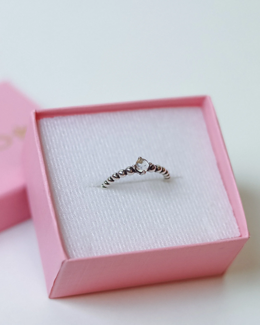 Lisa / Month Ring / Abril